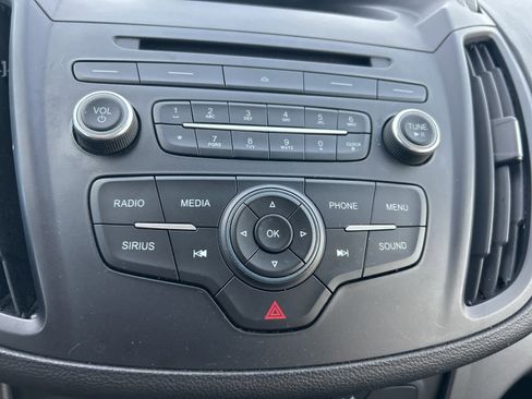 Used 2018 Ford Escape SE image 25