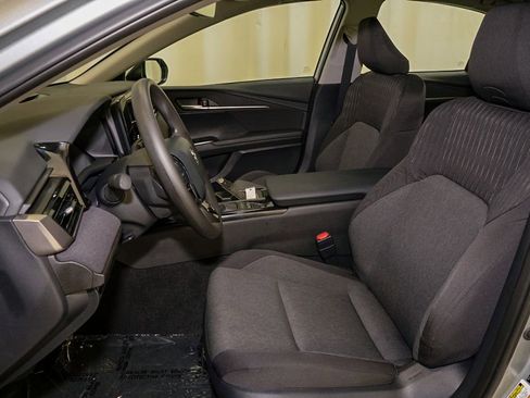 Used 2025 Toyota Camry LE w/ Convenience Package FWD image 10