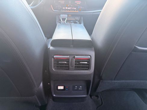 Used 2021 Nissan Rogue SL w/ Premium Package image 33