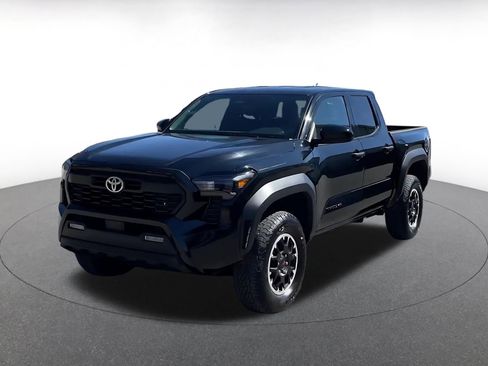 Used 2025 Toyota Tacoma TRD Off-Road image 4