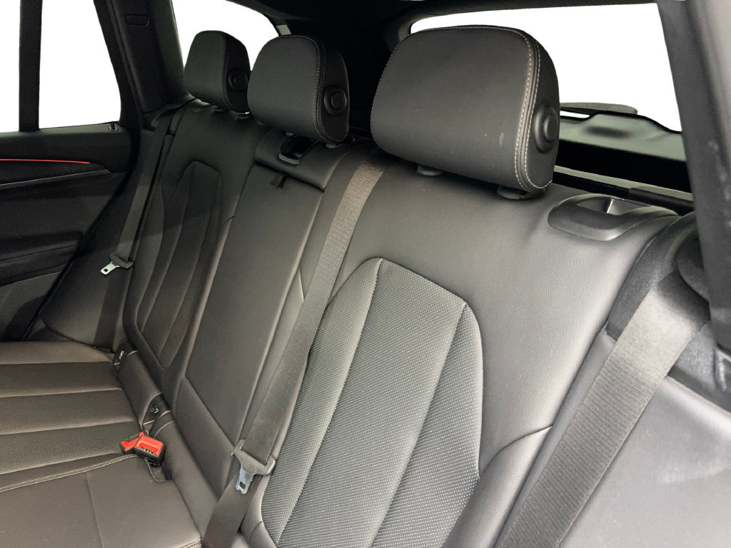 Used 2023 BMW X3 xDrive30i w/ Premium Package w/ZPA AWD/4WD image 36