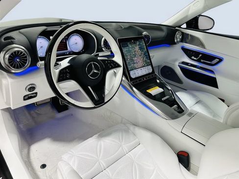 New 2026 Mercedes-Benz Maybach SL 680 image 10