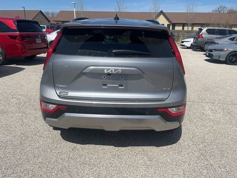 Certified 2023 Kia Niro EX Touring image 6