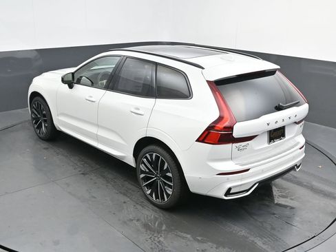 New 2026 Volvo XC60 B5 Ultra w/ Protection Package Premier AWD/4WD image 25