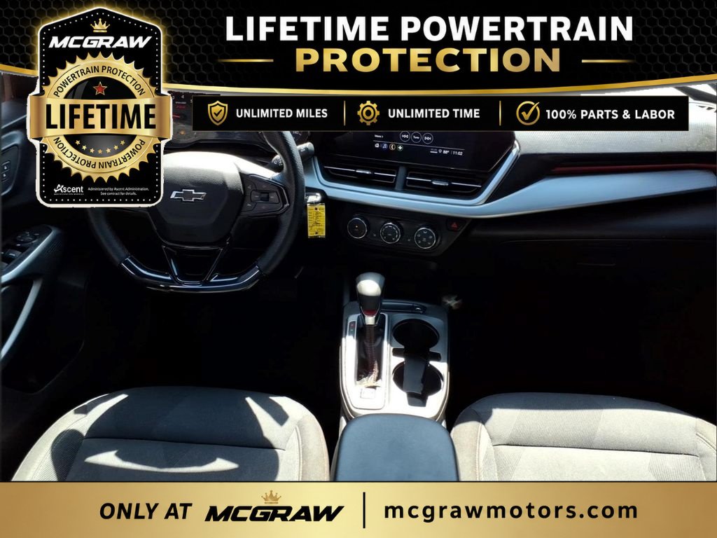 Used 2024 Chevrolet Trax RS w/ Driver Confidence Package FWD image 16