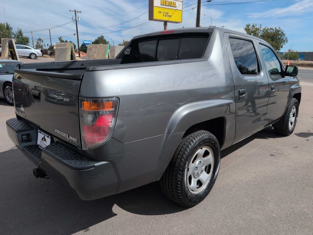 Used 2007 Honda Ridgeline RT image 7