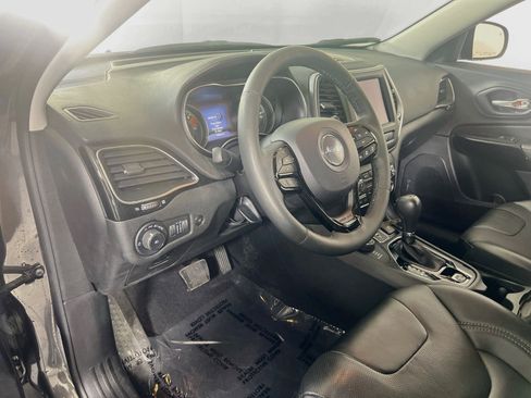 Used 2023 Jeep Cherokee Altitude Lux AWD/4WD image 9