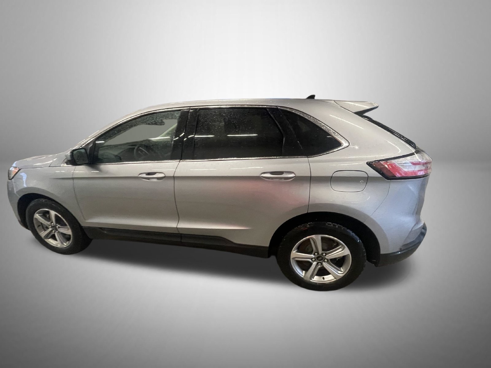Used 2024 Ford Edge SEL w/ Convenience Package AWD/4WD image 6