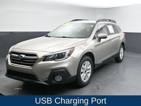 Used 2019 Subaru Outback 2.5i Premium image 5