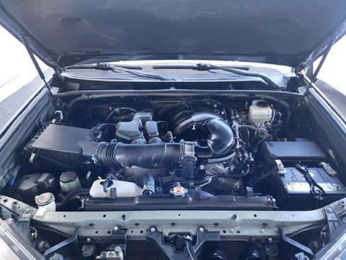 Used 2017 Toyota 4Runner Limited image 23