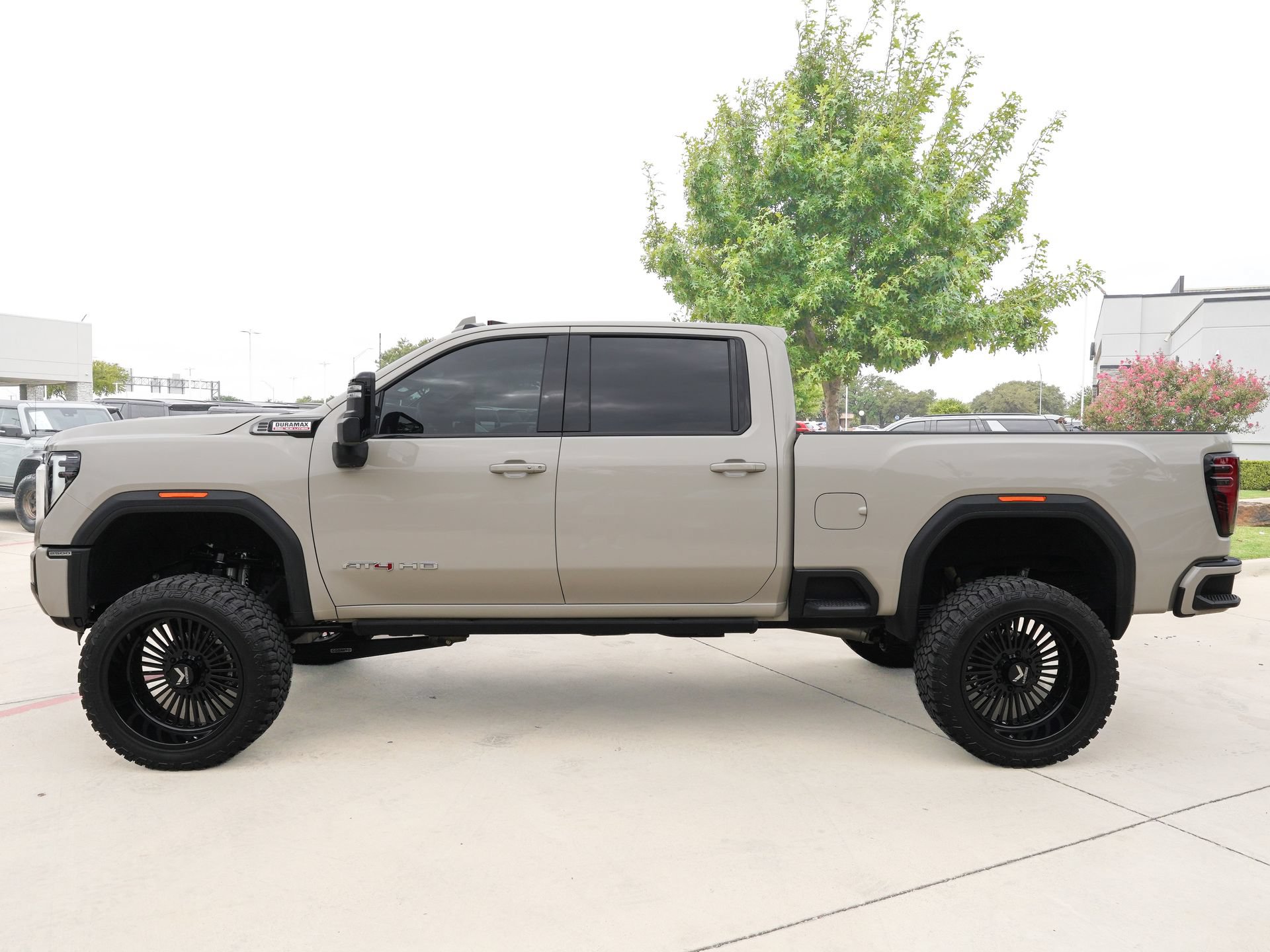 Used 2026 GMC Sierra 2500 AT4 w/ AT4 Premium Plus Package AWD/4WD image 8