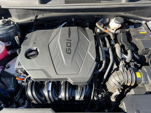 Used 2025 Kia Sportage LX image 32