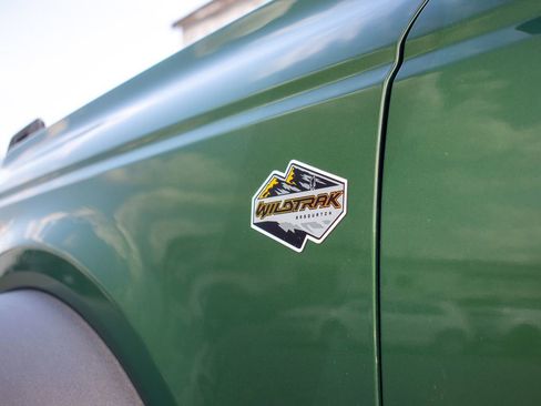 Used 2023 Ford Bronco Wildtrak image 16