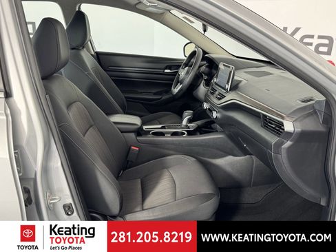 Used 2024 Nissan Altima 2.5 SV image 20