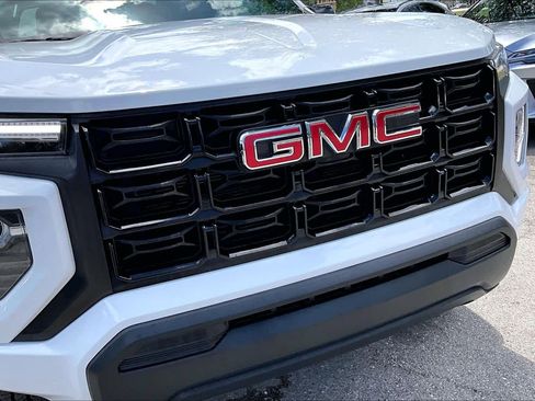 Used 2025 GMC Canyon Elevation RWD image 30
