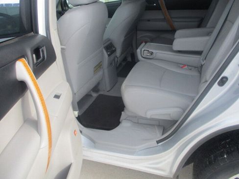 Used 2009 Toyota Highlander Limited image 9