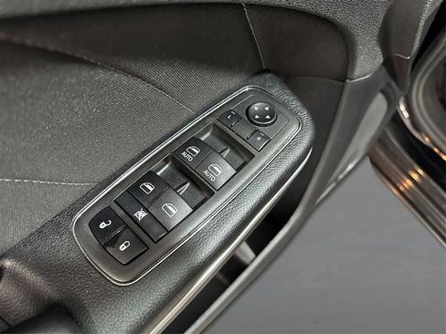 Used 2022 Dodge Charger SXT RWD image 26