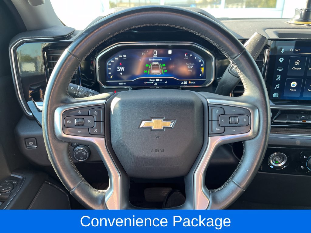 Used 2023 Chevrolet Silverado 1500 LT AWD/4WD image 18
