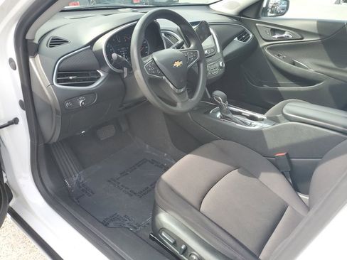 Used 2024 Chevrolet Malibu LT image 19