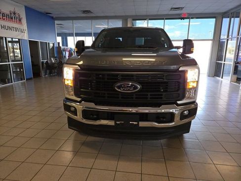 Used 2025 Ford F250 XL w/ XL Chrome Package AWD/4WD image 3