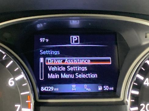 Used 2019 Nissan Pathfinder SL FWD image 23