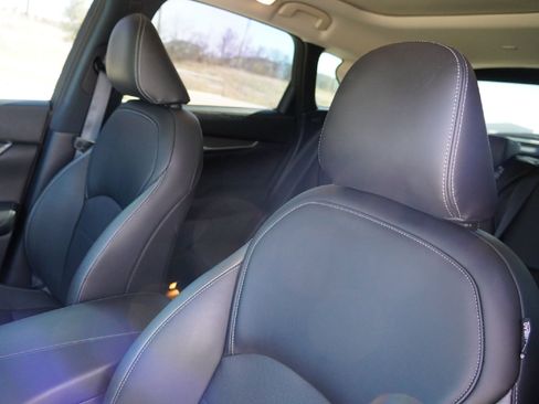 Certified 2024 INFINITI QX50 Luxe w/ Accent Package image 10