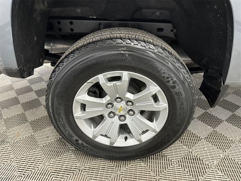 Used 2021 Chevrolet Colorado LT w/ Fleet Safety Package image 16