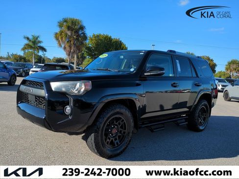 Used 2021 Toyota 4Runner SR5 Premium image 9