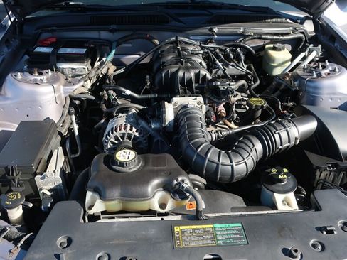 Used 2006 Ford Mustang Premium image 27