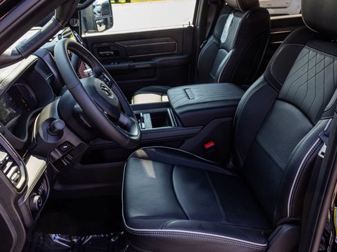 New 2026 RAM 3500 Limited AWD/4WD image 21