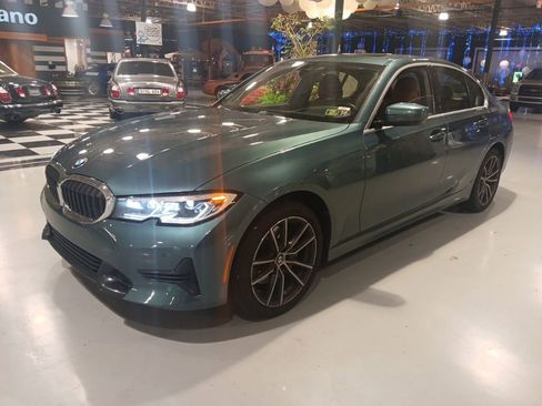 Used 2021 BMW 330i xDrive Sedan w/ Executive Package AWD/4WD image 1