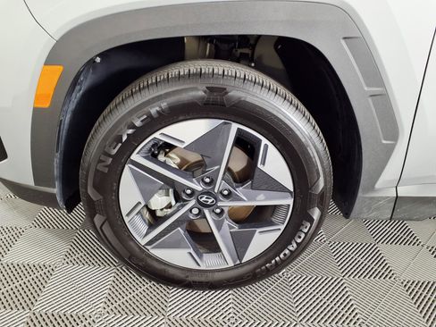 Certified 2025 Hyundai Tucson SEL AWD/4WD image 7