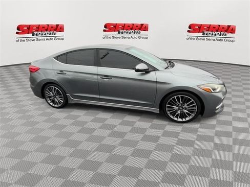 Used 2018 Hyundai Elantra Sport image 10