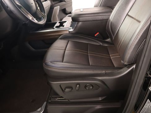 Used 2024 Chevrolet Silverado 2500 High Country w/ Technology Package image 11