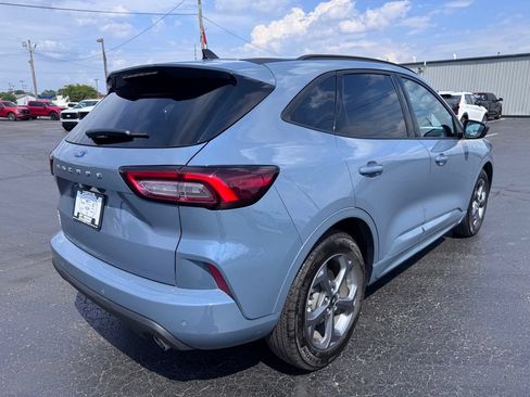 Used 2023 Ford Escape ST-Line w/ Tech Pack #1 FWD image 3