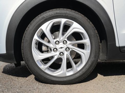 Used 2022 Chevrolet Bolt EUV LT image 13