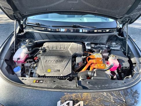 Used 2024 Kia Niro EX Touring image 34