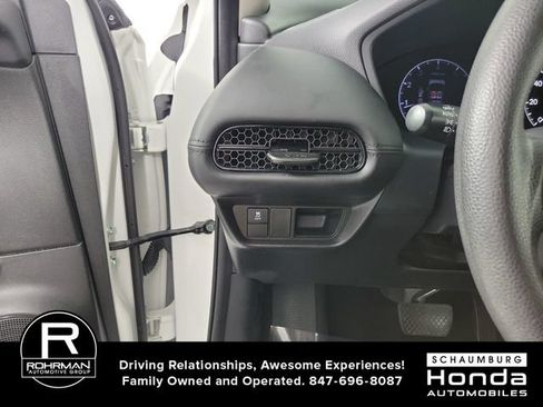 Used 2025 Honda HR-V LX image 15