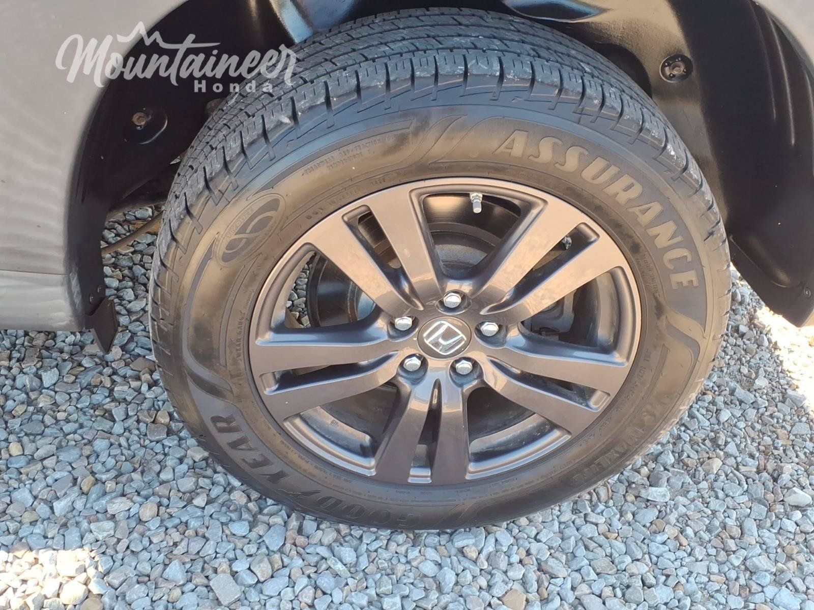 Used 2017 Honda Ridgeline Sport image 11