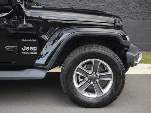 Used 2020 Jeep Wrangler Unlimited Sahara AWD/4WD image 11
