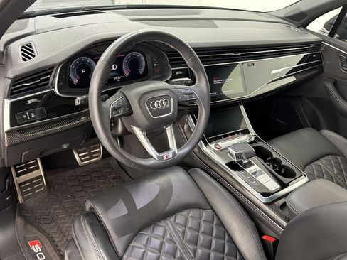 Used 2024 Audi SQ7 Prestige AWD/4WD image 4