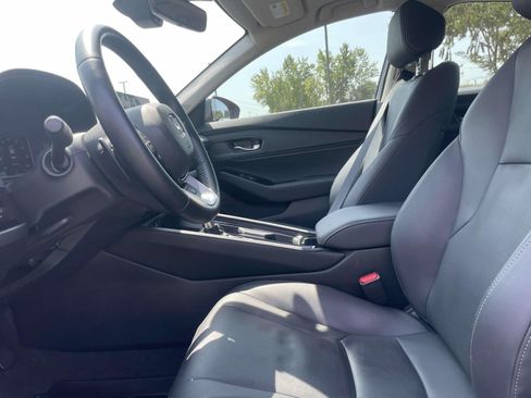 Used 2025 Honda Accord Touring image 14