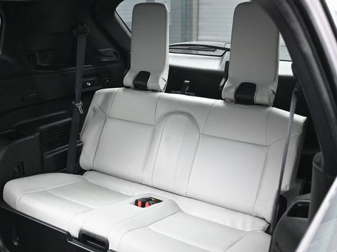 Used 2023 Mitsubishi Outlander SEL image 35