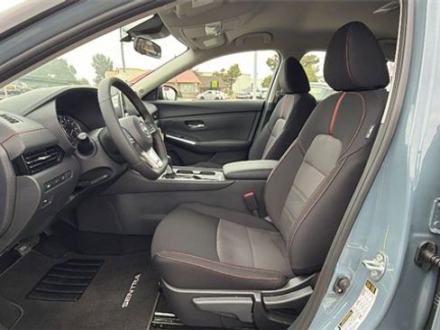 New 2025 Nissan Sentra SR image 32