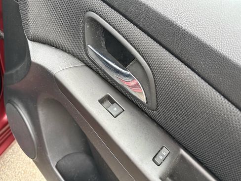 Used 2015 Chevrolet Cruze LT FWD image 22