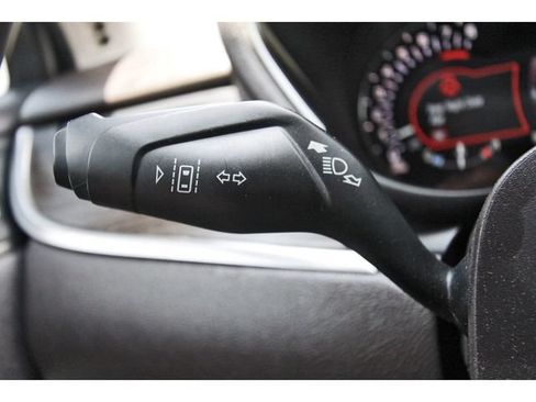 Used 2019 Lincoln MKC Reserve w/ MKC Technology Package FWD image 16
