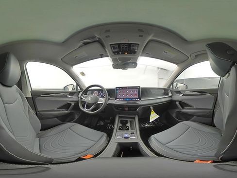 New 2026 Volkswagen Tiguan SE FWD image 12