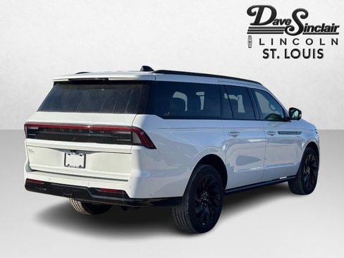 New 2025 Lincoln Navigator L Reserve w/ Jet Appearance Package image 5
