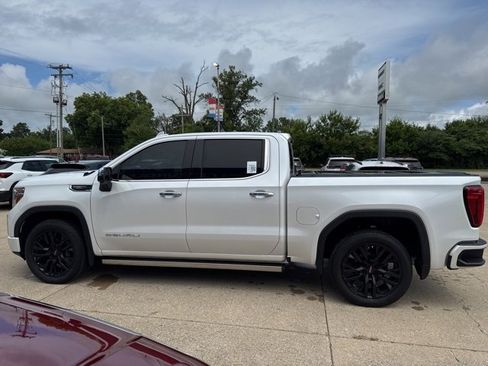 Used 2021 GMC Sierra 1500 Denali w/ Denali Ultimate Package image 9