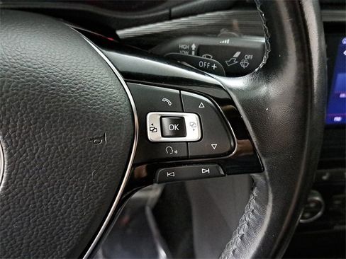 Used 2022 Volkswagen Passat 2.0T R-Line image 26